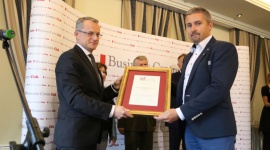 Ceramika Paradyż Ambasadorem Polskiej Gospodarki BIZNES, Firma - Business Centre Club po raz kolejny przyznało nagrody Ambasadora Polskiej Gospodarki. W IX edycji konkursu Ceramika Paradyż otrzymała tytuł w kategorii Najwyższa Jakość, przyznawany firmom wyróżniających się na swoim rynku wysokimi standardami w działalności biznesowej.