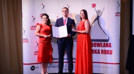 Porta Drzwi Złotą Budowlaną Marką Roku 2018 BIZNES, Firma - Marka Porta Drzwi została uznana za Złotą Budowlaną Markę Roku 2018 w kategorii „Drzwi wewnętrzne”. Znalazła się tym samym w gronie najwyżej cenionych przez profesjonalistów marek budowlanych.