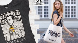 Marka Nadwyraz.com promująca polszczyznę dostępna w salonach Empik BIZNES, Firma - Nadwyraz.com to polska marka, która tworzy wyjątkowe produkty inspirowane językiem polskim oraz literaturą. Od połowy września produkty Nadwyraz.com można znaleźć w salonach sieci Empik w całej Polsce.